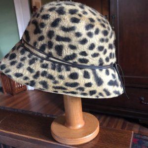Banana Republic Animal Leopard Print Cloche Hat
